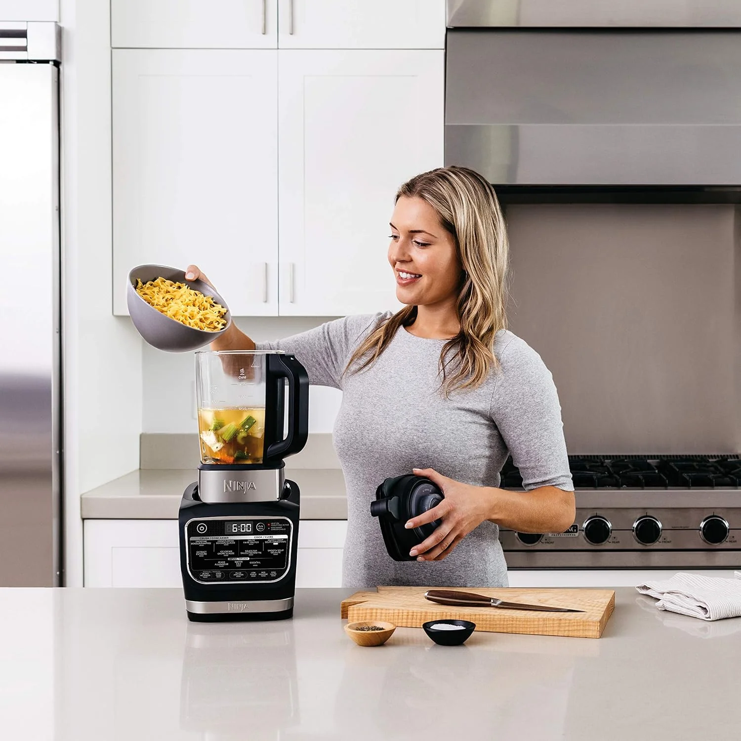 Ninja Foodie Countertop Blender with Attachments, 1.8 Liters, 1000W, Black and Silver - HB150 - Image 3